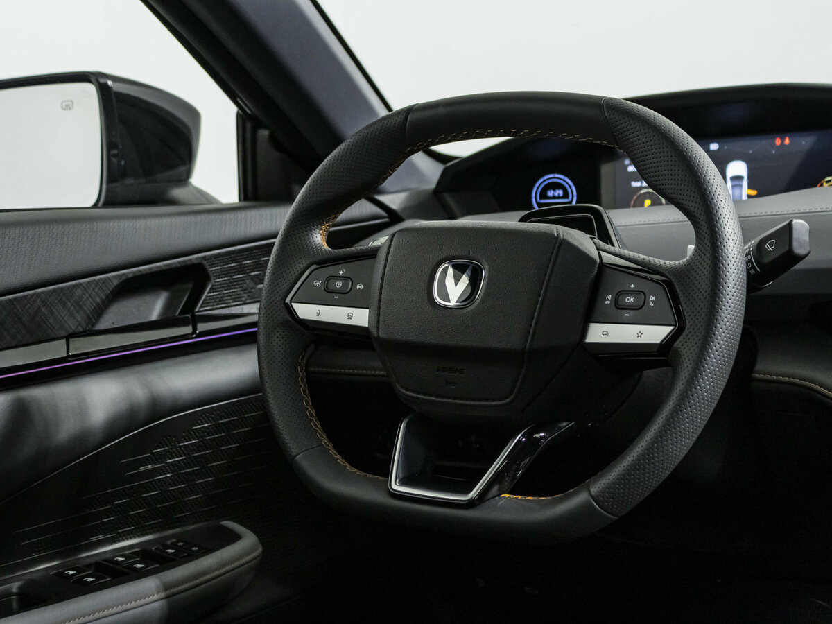 Changan UNI-V I, 2023 Фото №9