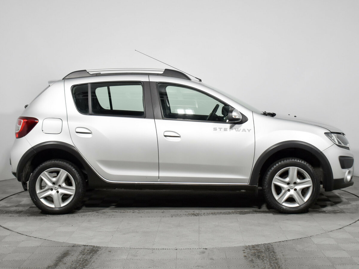 Renault Sandero Stepway II, 2016 - 140 000 км. | Фото №4