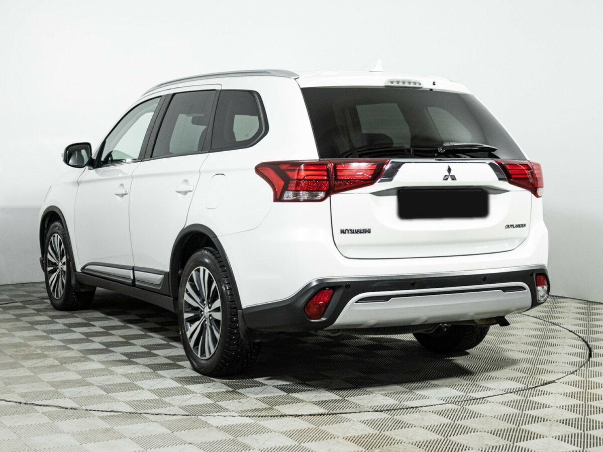 Mitsubishi Outlander III Рестайлинг 3, 2018 - 63 107 км. | Фото №6