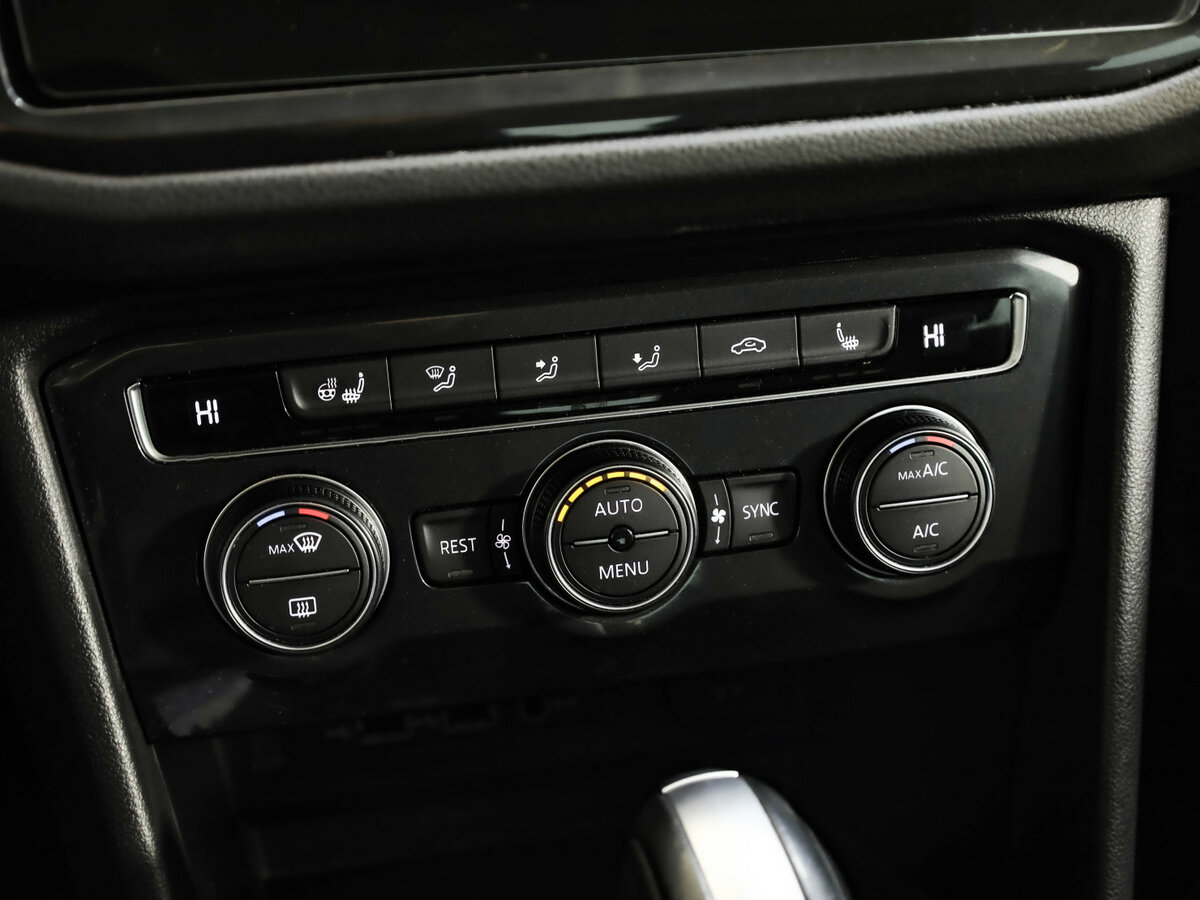 Volkswagen Tiguan II, 2019 Фото №18