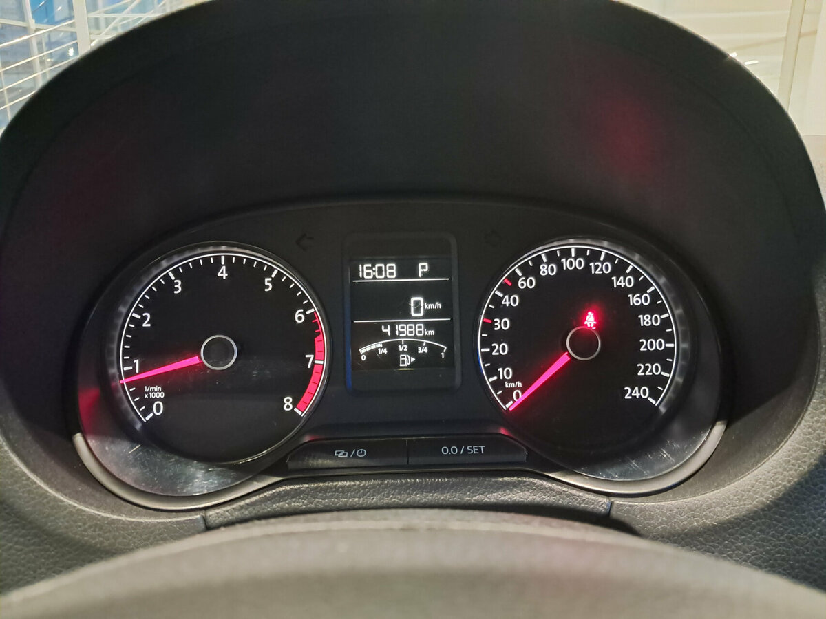 Volkswagen Polo V Рестайлинг, 2017 Фото №13