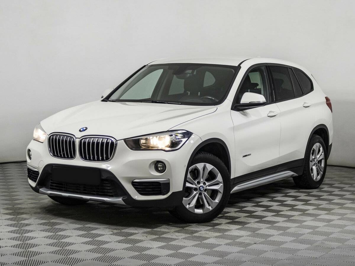BMW X1 20i xDrive II (F48), 2016 - 109 000 км. | Фото №1